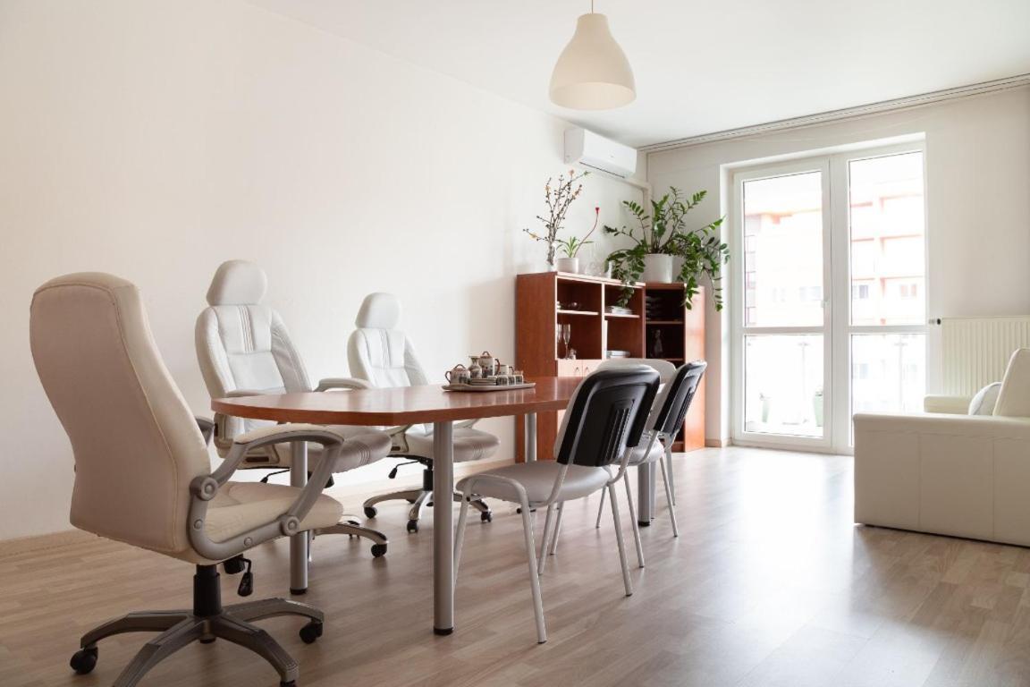 Great Tourist And Business Apartment Near Center Bratysława Zewnętrze zdjęcie