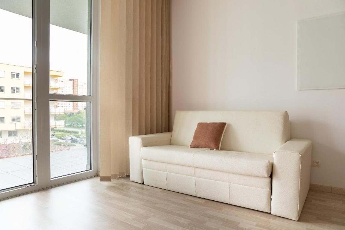 Great Tourist And Business Apartment Near Center Bratysława Zewnętrze zdjęcie