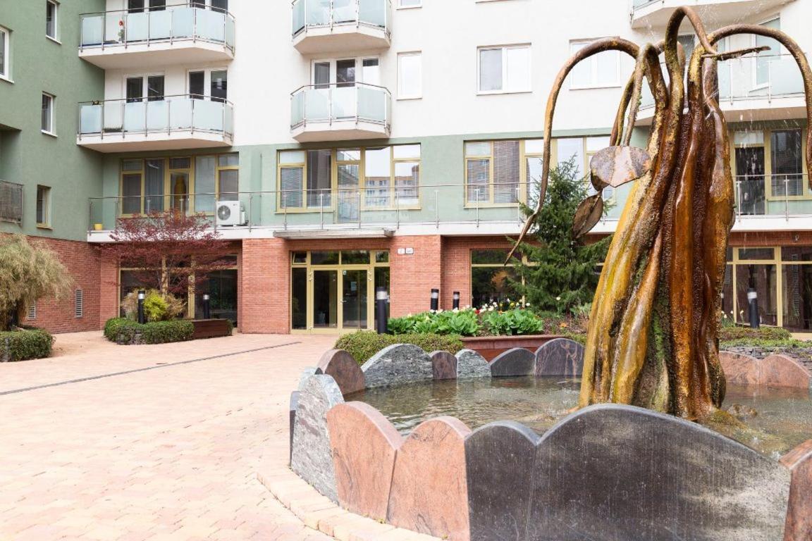 Great Tourist And Business Apartment Near Center Bratysława Zewnętrze zdjęcie