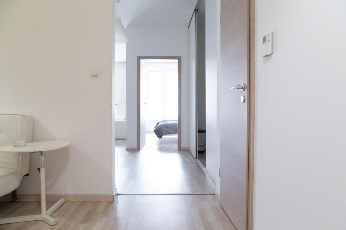 Great Tourist And Business Apartment Near Center Bratysława Zewnętrze zdjęcie