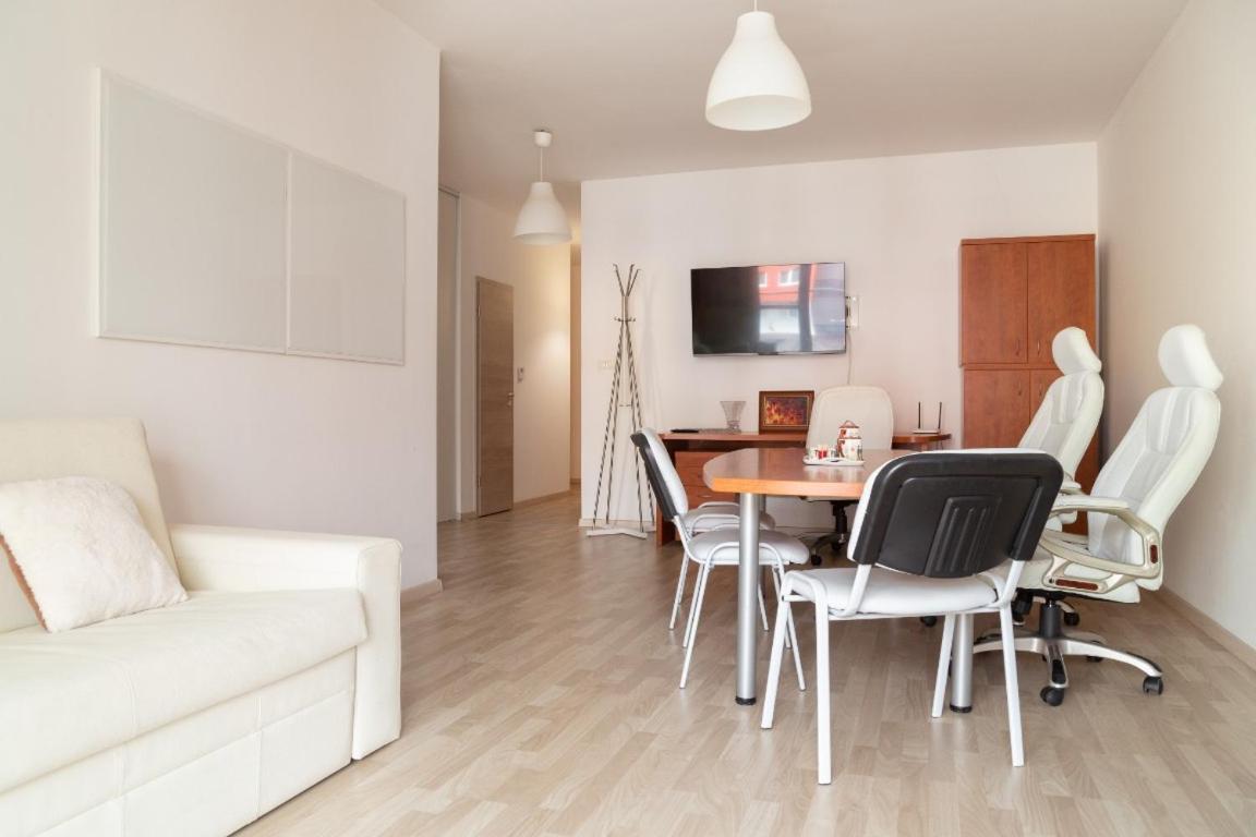 Great Tourist And Business Apartment Near Center Bratysława Zewnętrze zdjęcie
