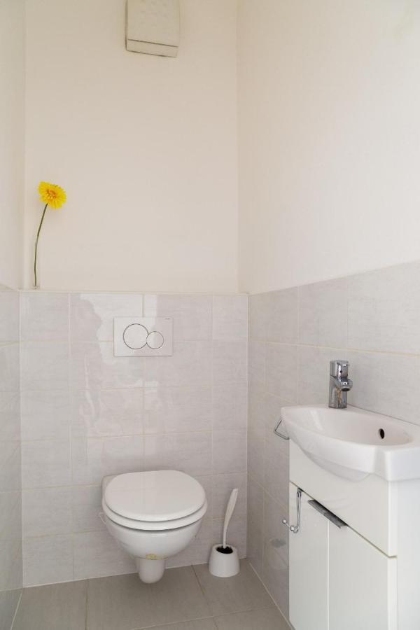 Great Tourist And Business Apartment Near Center Bratysława Zewnętrze zdjęcie