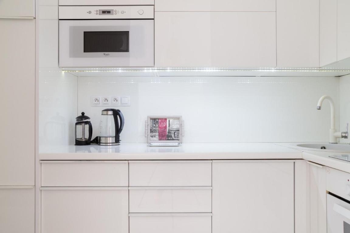 Great Tourist And Business Apartment Near Center Bratysława Zewnętrze zdjęcie